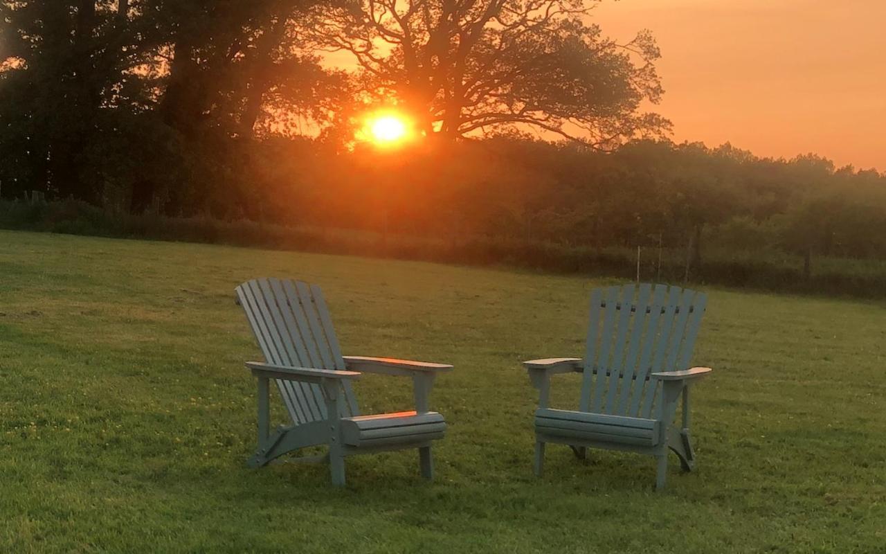 Romantic Rural Break In Countryside Castle Grounds Private Retreat Wizards Rest Bishops Tawton Dış mekan fotoğraf